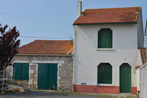 Rénovation des façades d'un chai sur l'ile d'Oléron