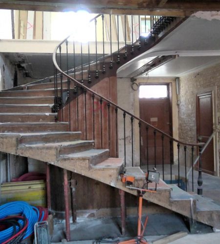 escalier avant les travaux de rénovation de rénovation